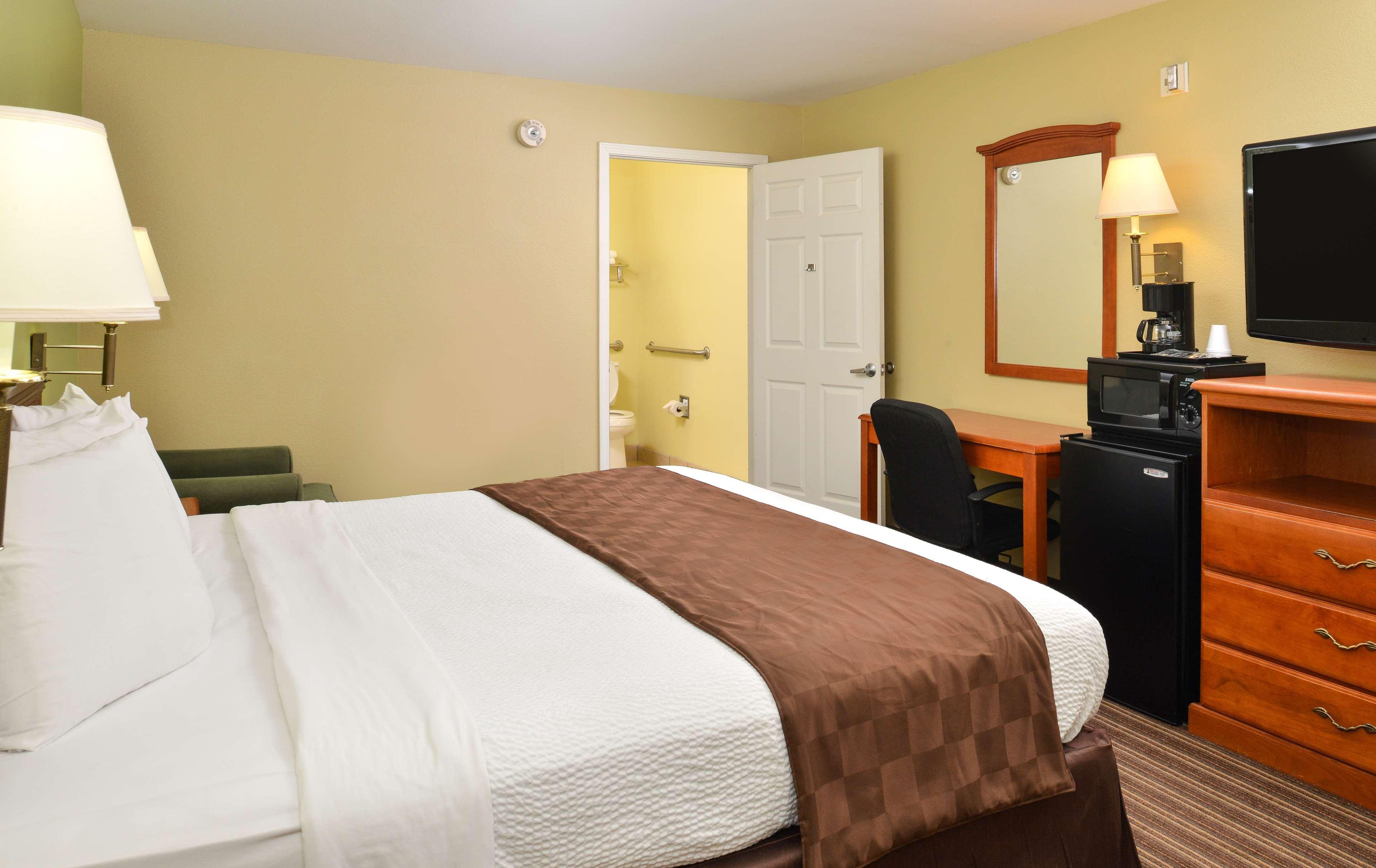 Americas Best Value Inn And Suites Little Rock Esterno foto