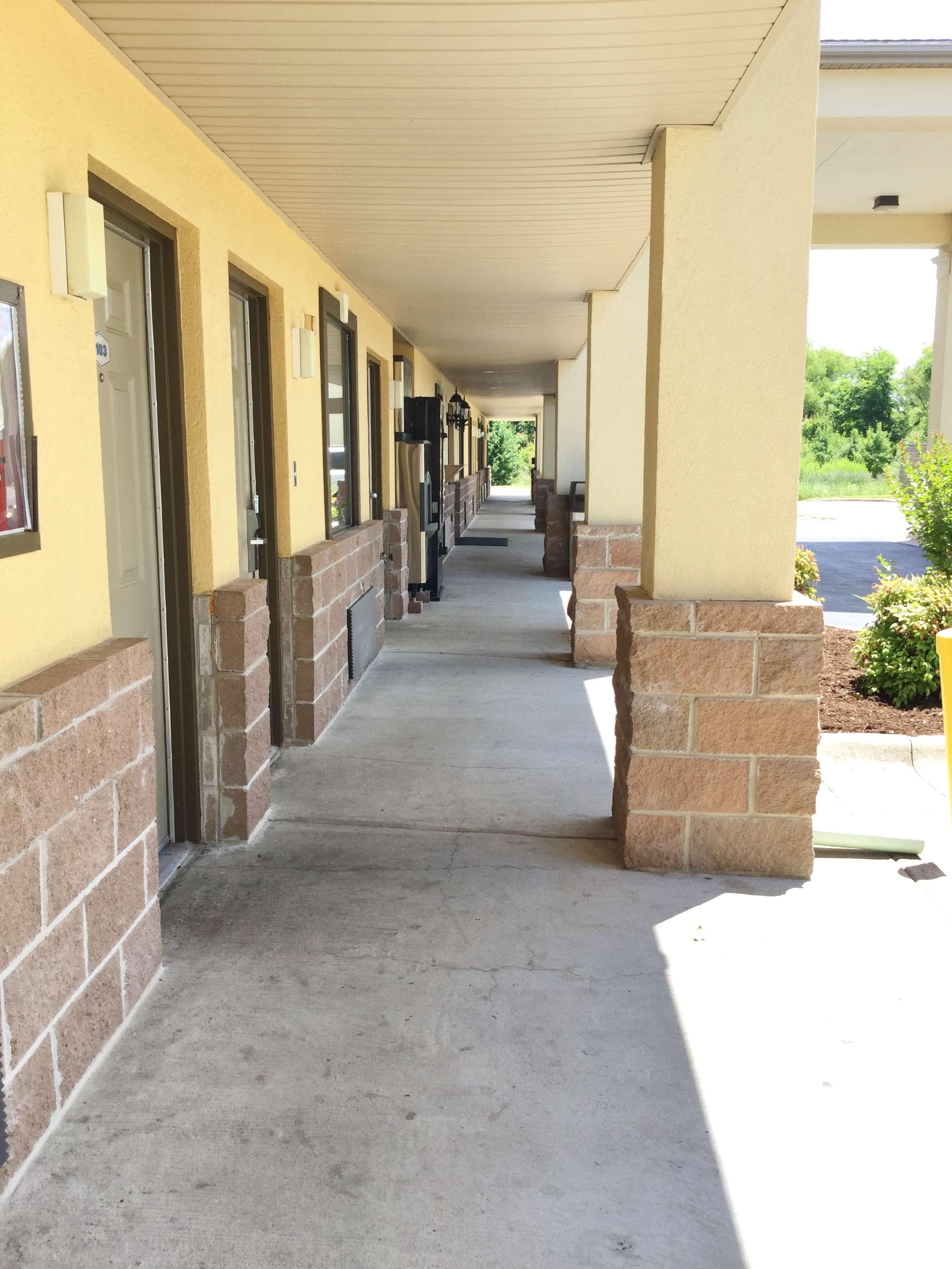 Americas Best Value Inn And Suites Little Rock Esterno foto